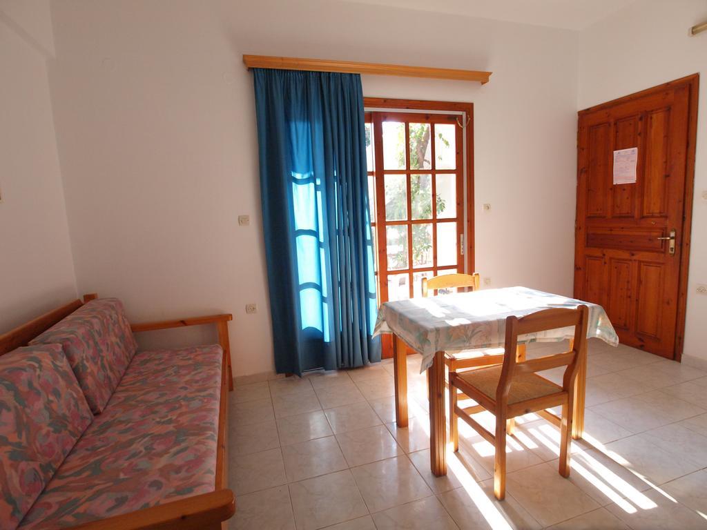 Irini Apartments Platanés Habitación foto