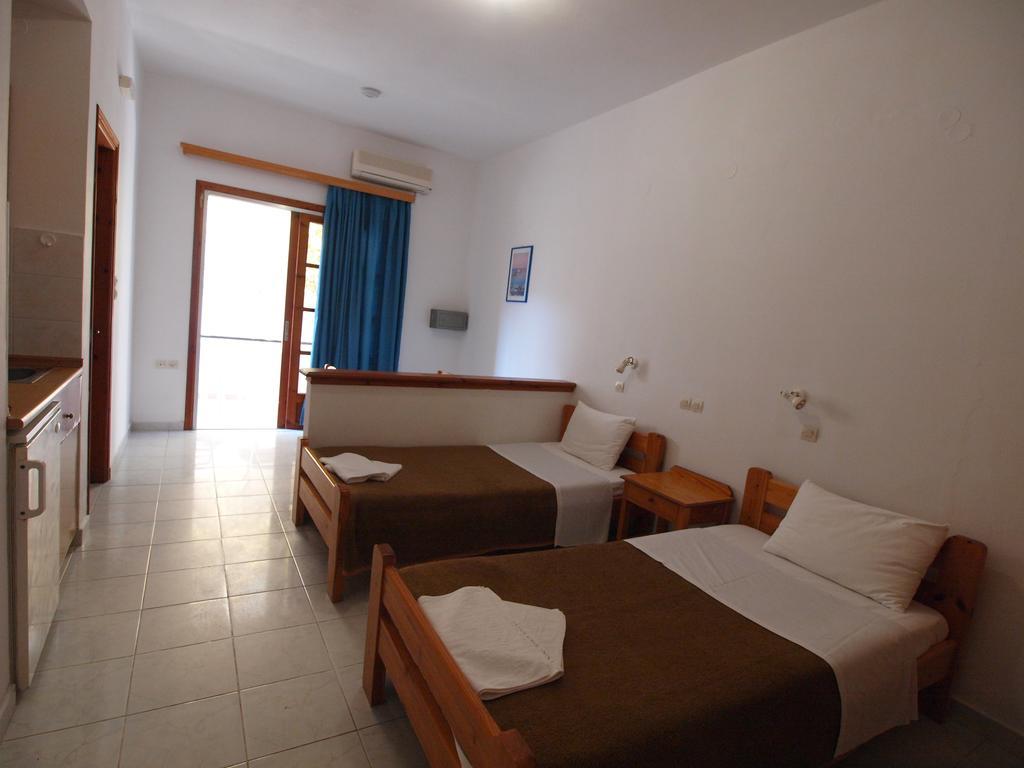 Irini Apartments Platanés Habitación foto
