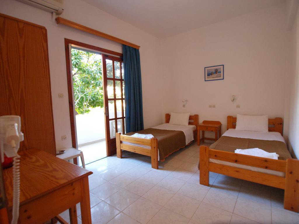 Irini Apartments Platanés Habitación foto